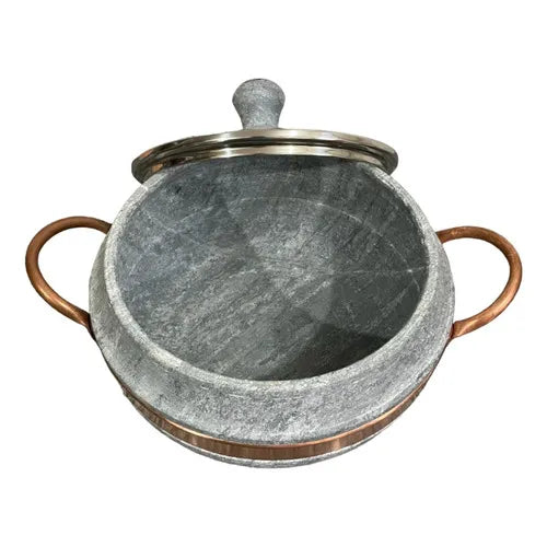 Soapstone Stockpot, 3.6 liters, with glass lid